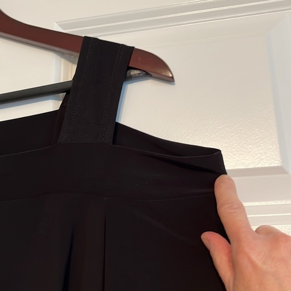 Super Cute High Low Cold Shoulder Sexy Top - Picture 3 of 7